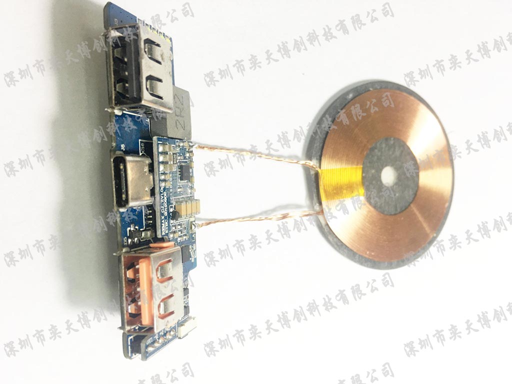 18W+10W無(wú)線(xiàn)充移動(dòng)電源.jpg